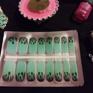 Flamin’ Green – Nail Polish Strips