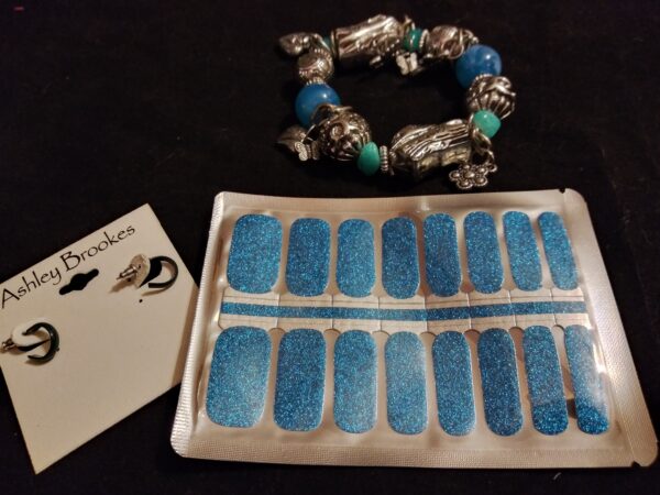 Glittery Blue – Nail Polish Strips