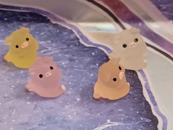 Piggies - Glows - Image 3