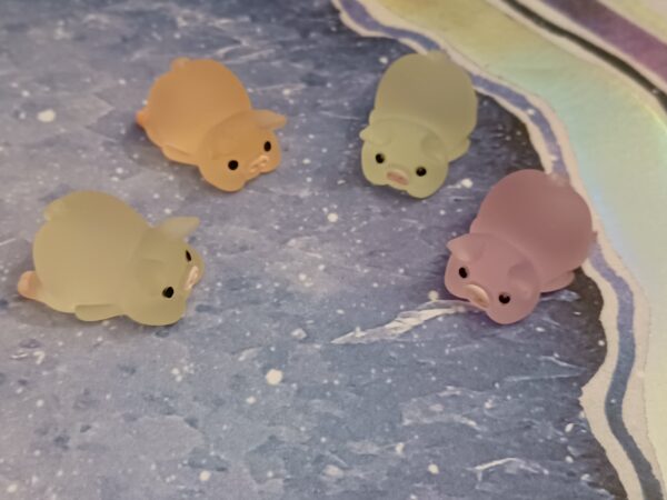 Piggies - Glows - Image 5