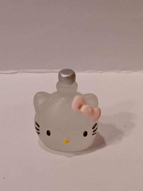 Hello Kitty - Glow In The Dark - Image 10