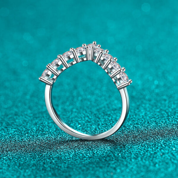 925 Sterling Silver Moissanite V Shape Ring - Image 2