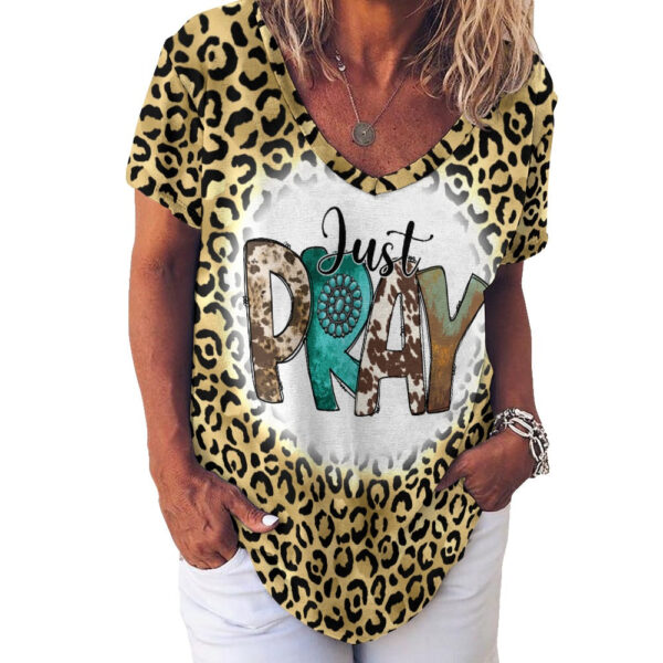 Western Just Pray Ladies V-Neck Loose Short Sleeve T-Shirt - Image 3
