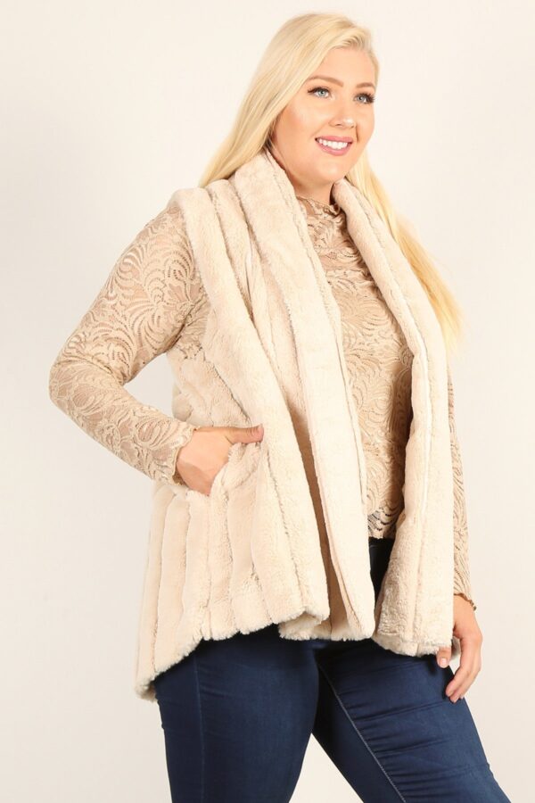 Blush Plus Size Faux Fur Vest Jacket - Image 4