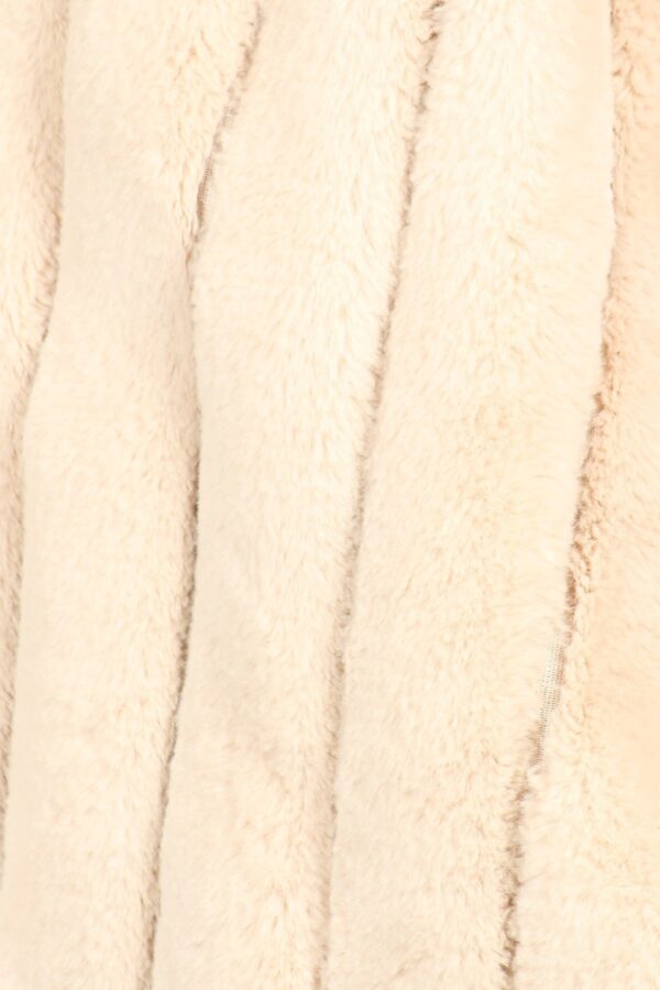 Blush Plus Size Faux Fur Vest Jacket - Image 6