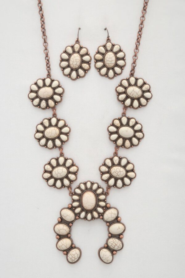 Western Rodeo Horse Concho Necklace - Image 3