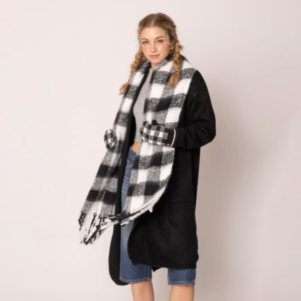 Buffalo Plaid Scarf - Image 4