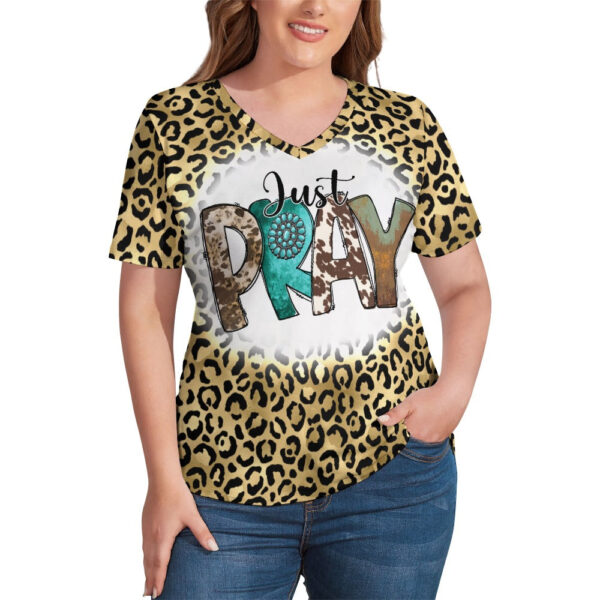 Western Just Pray Ladies V-Neck Loose Short Sleeve T-Shirt - Image 4