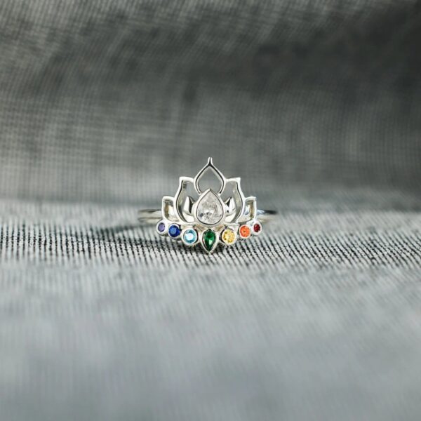 Lotus Shape 925 Sterling Silver Inlaid Zircon Ring