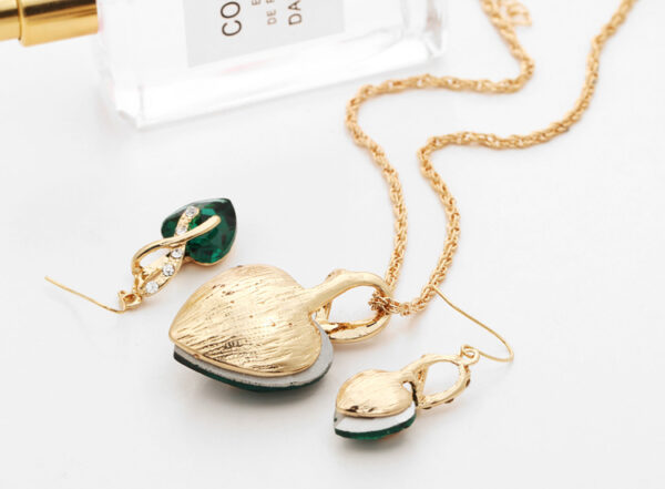 Heart-Shaped Artificial Austrian Crystal Jewelry Set - Image 5